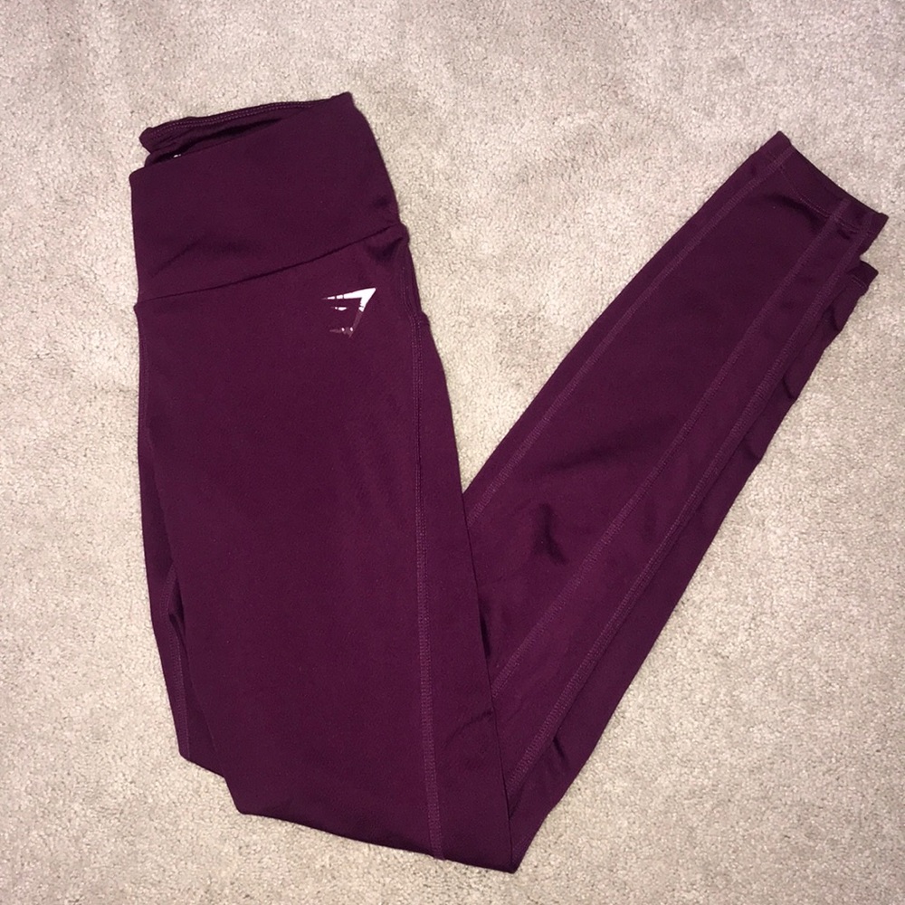 Gym shark leggings
